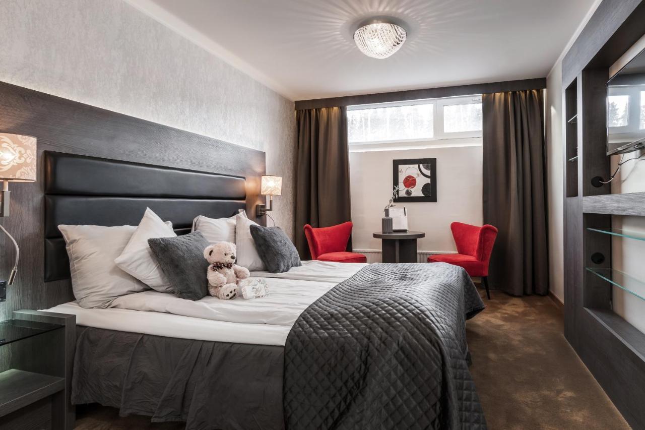 Hotell Hallstaberget โซลเลฟโต ภายนอก รูปภาพ