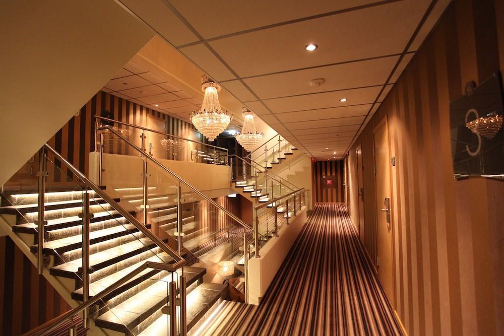 Hotell Hallstaberget โซลเลฟโต ภายนอก รูปภาพ